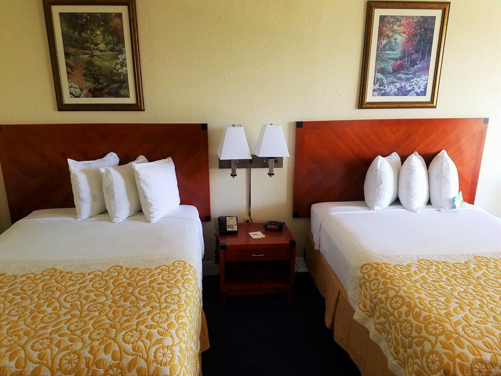 Days Inn & Suites By Wyndham Clermont Dış mekan fotoğraf