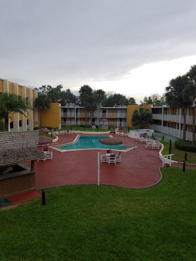 Days Inn & Suites By Wyndham Clermont Dış mekan fotoğraf
