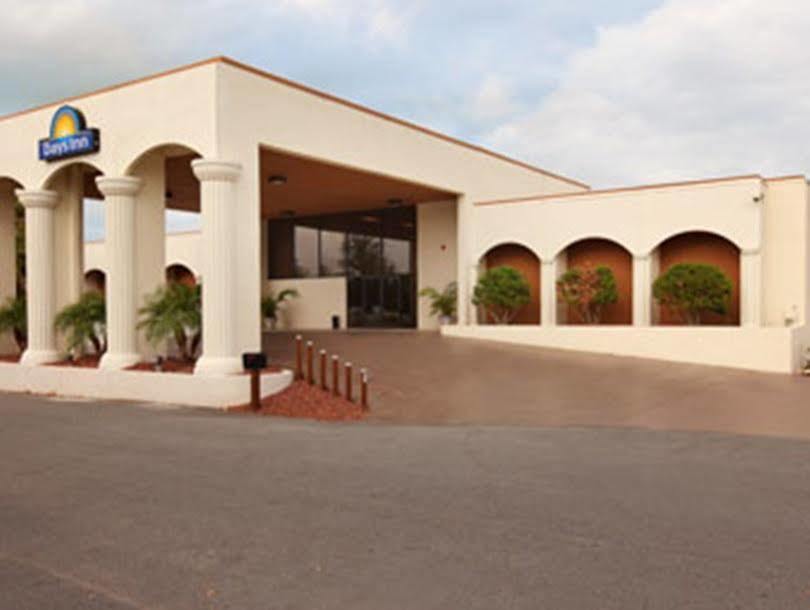 Days Inn & Suites By Wyndham Clermont Dış mekan fotoğraf