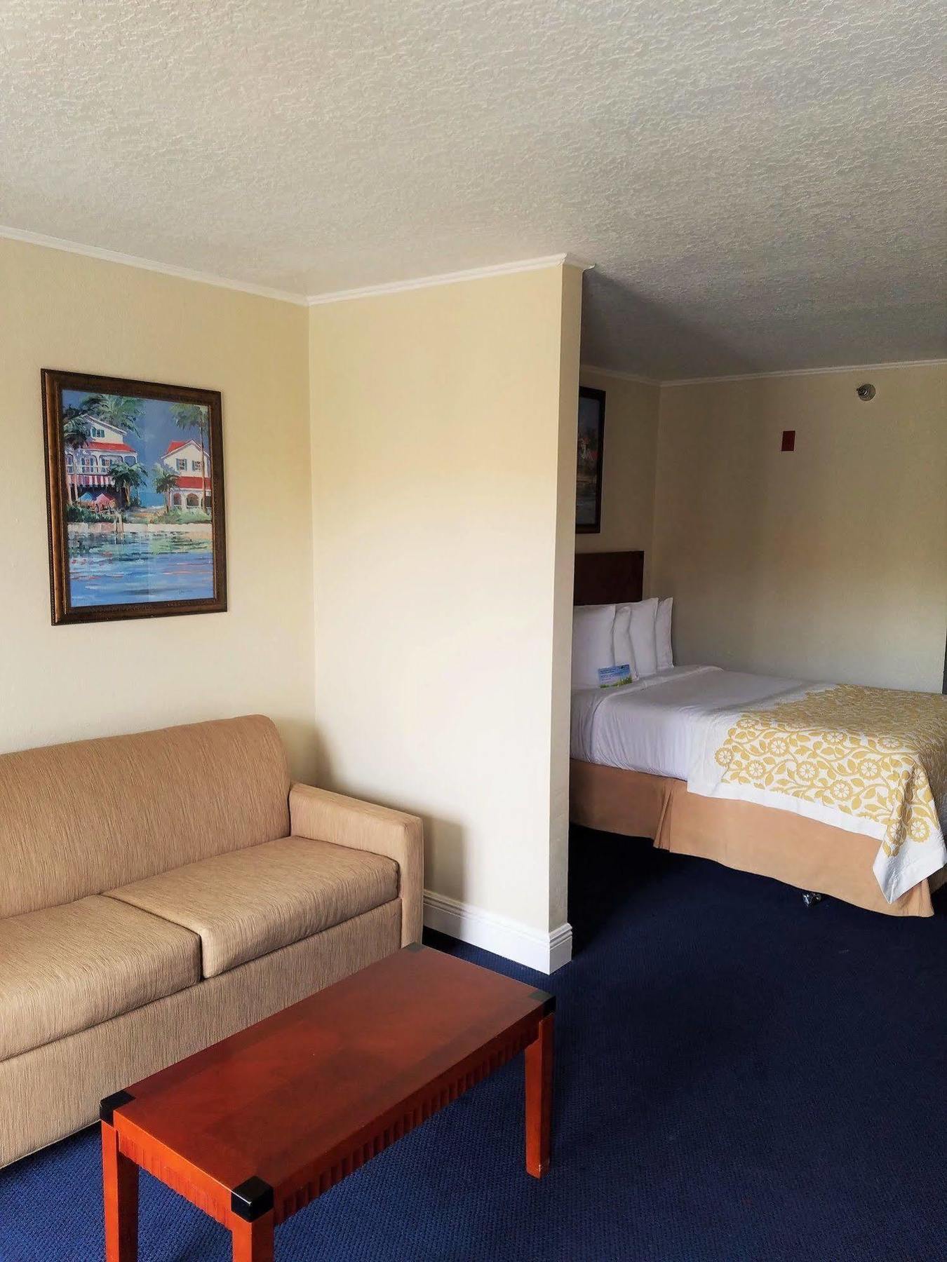 Days Inn & Suites By Wyndham Clermont Dış mekan fotoğraf