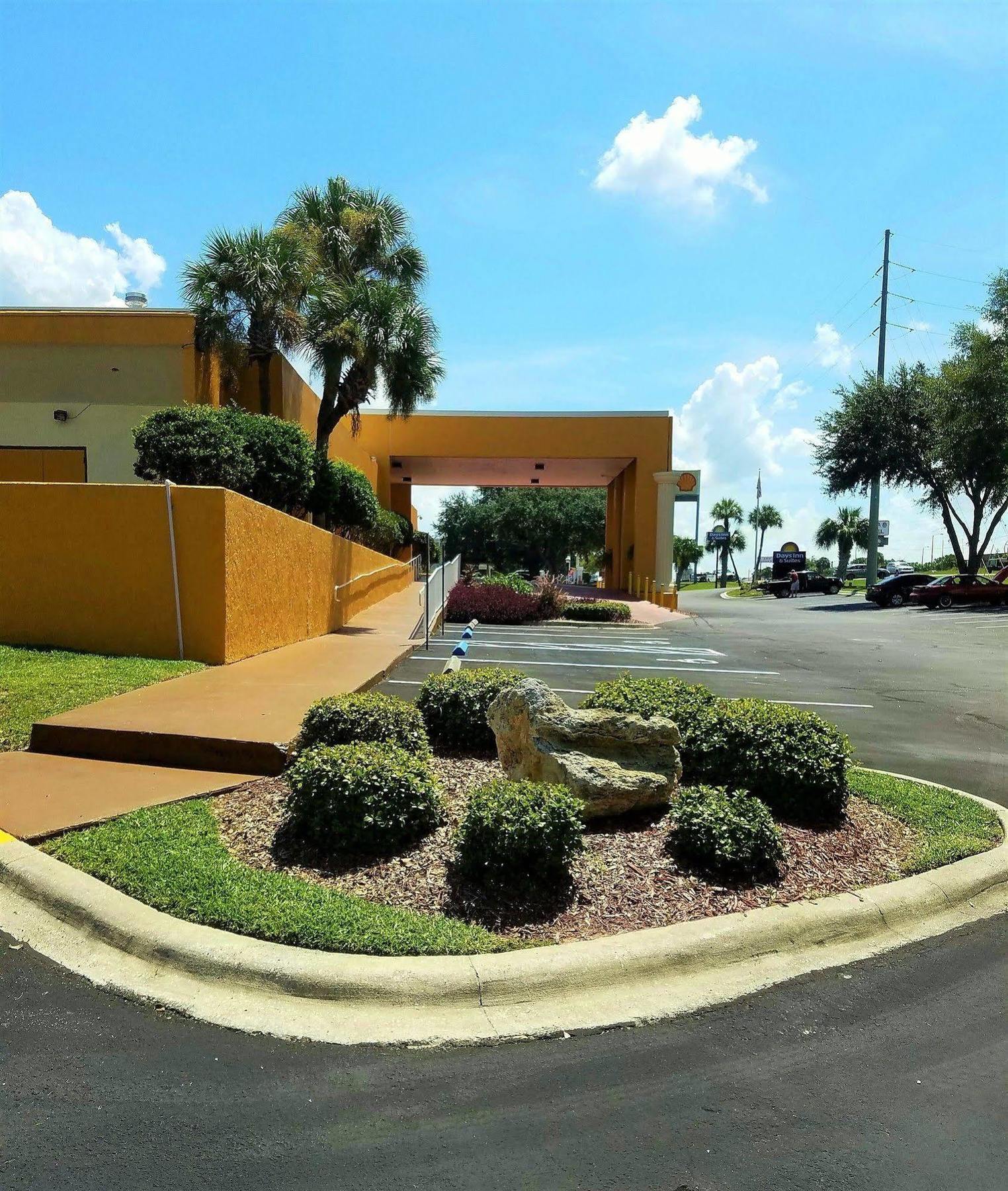 Days Inn & Suites By Wyndham Clermont Dış mekan fotoğraf